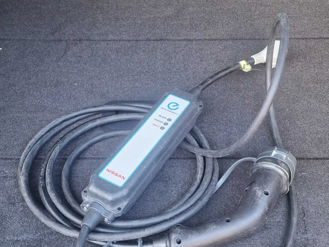 Billede 1 - Originale Nissan Mormor lader type2 (nødlader) 10A