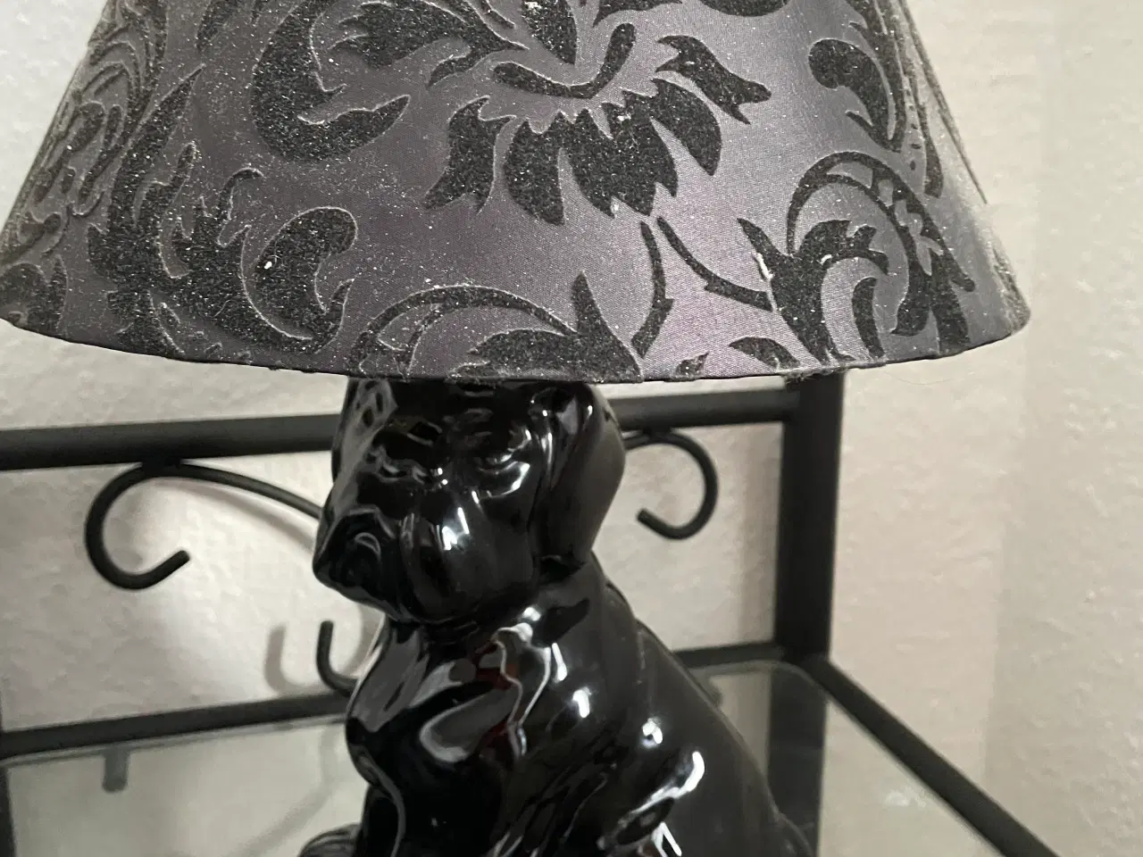 Billede 1 - Bordlampe med skærm og pære