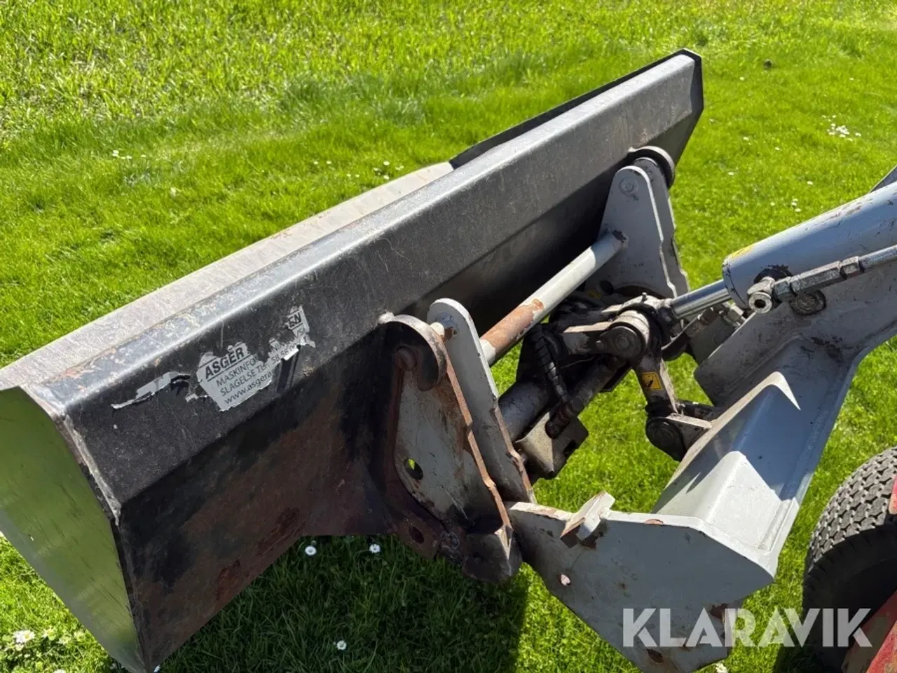 Billede 9 - Redskabsbærer Timan Tool-trac 245