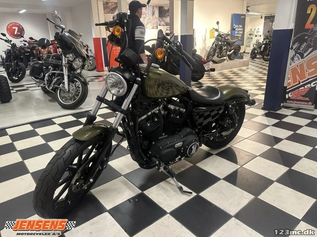 Billede 3 - Harley-Davidson XL883N Iron 883
