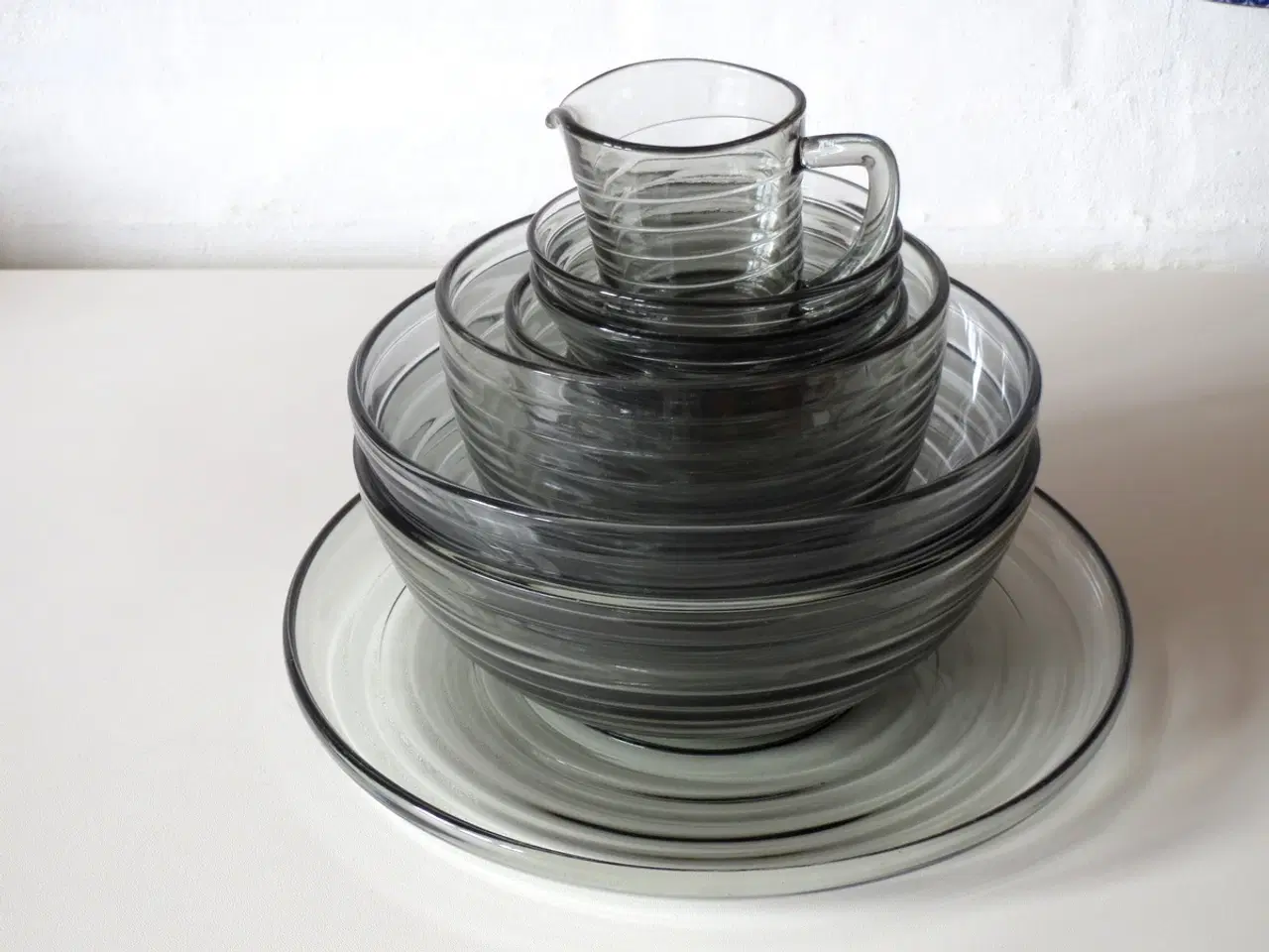 Billede 2 - Broksø skåle, fad og asietter i gråt glas