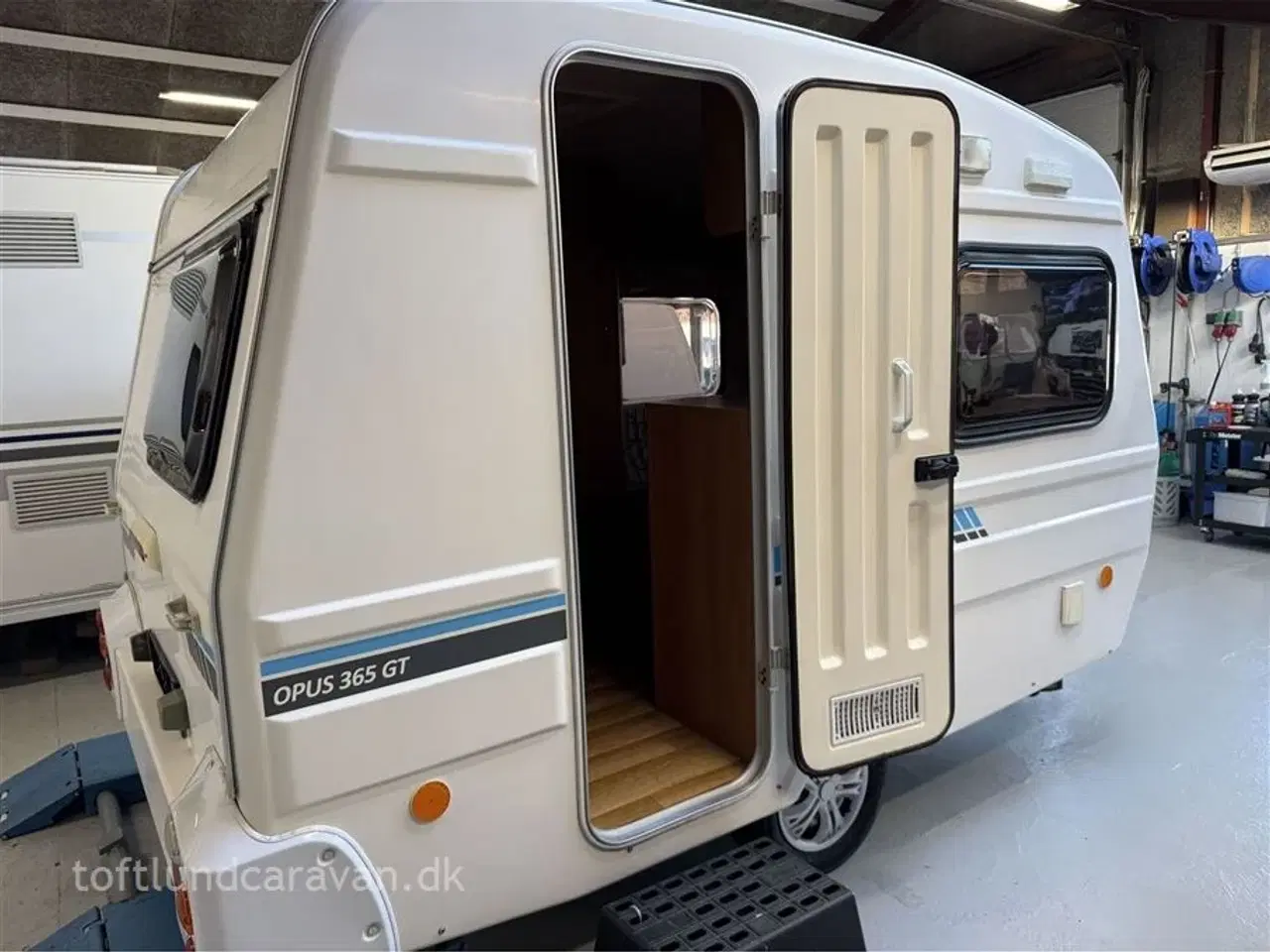 Billede 14 - 2018 - Vega 365 NT GT   DK s LETTESTE KUN 650 kg, 1 ejers, næsten som NY, sælges inkl. fortelt . TILBUD hvem kommer først ?