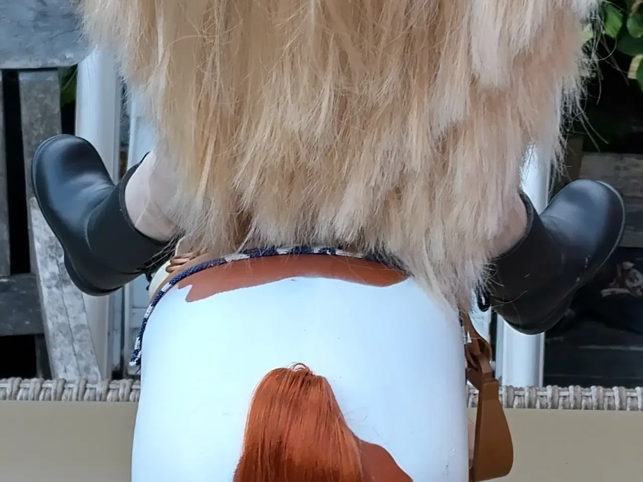 Billede 3 - Stor Dukke og Hest