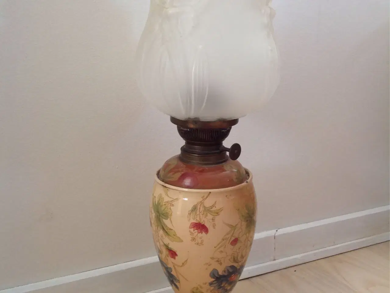 Billede 1 - Antik unik petroleumslampe