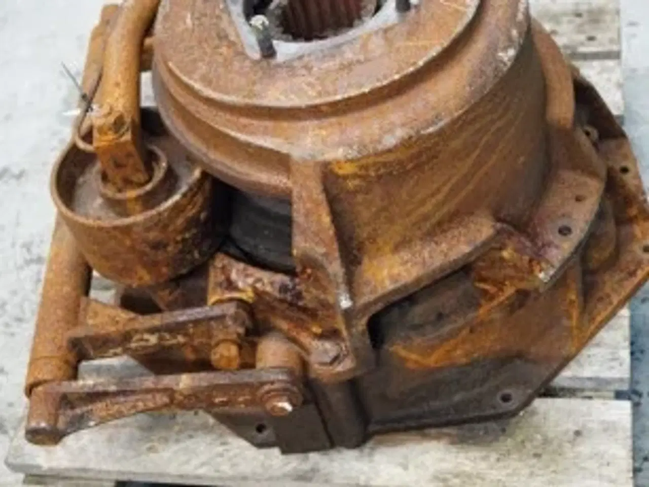 Billede 9 - New Holland TX62 Motorkraftudtag 84038341