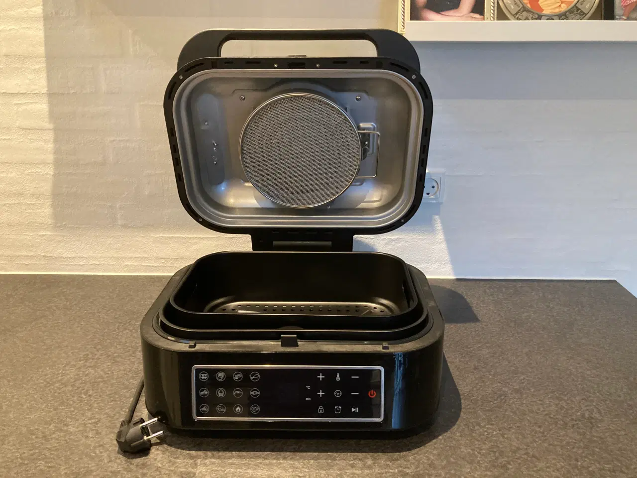 Billede 2 - 2-i-1 Grill og Airfryer 6,3 Liter - 1800W