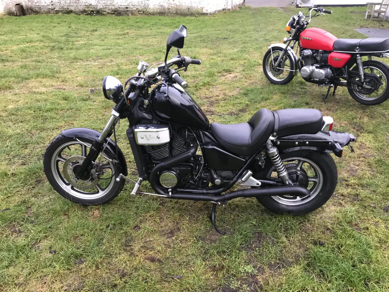 Billede 1 - Honda Vt 700