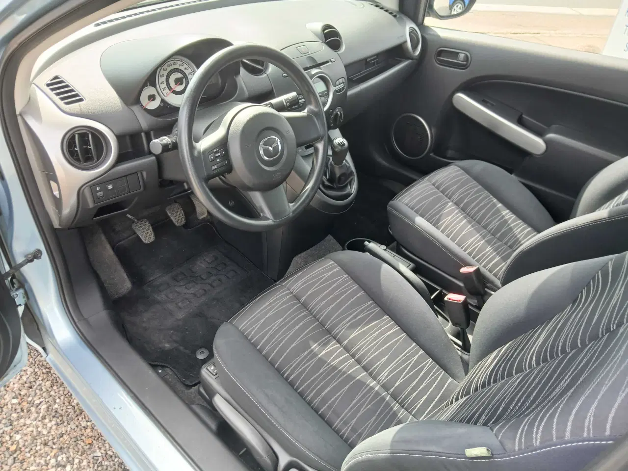 Billede 6 - Mazda 2 . 1,3 