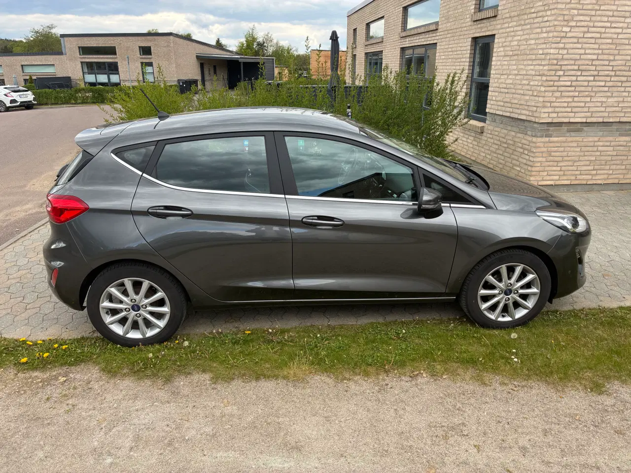 Billede 3 - NYSYNET FORD FIESTA SÆLGES