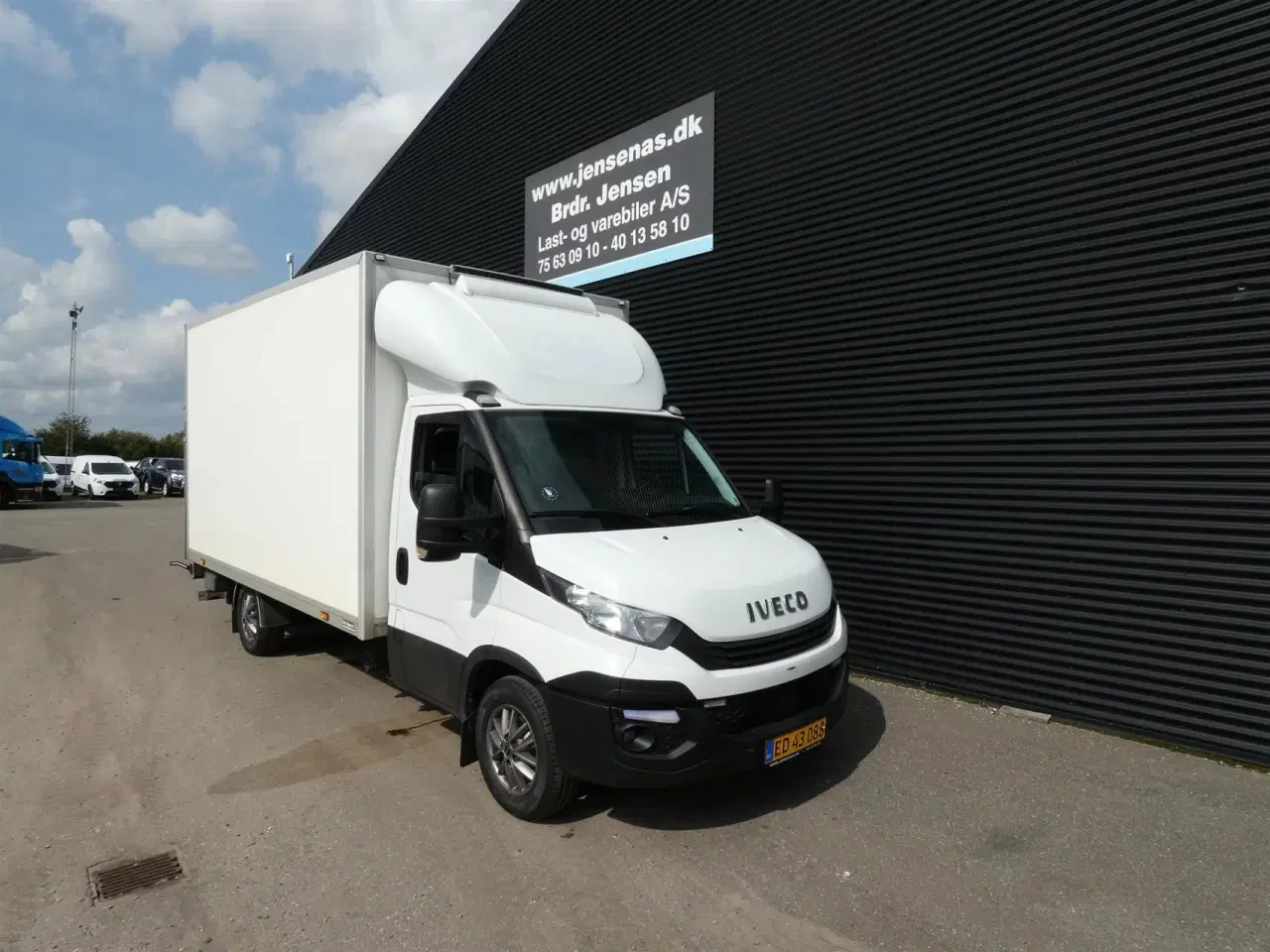 Billede 2 - Iveco Daily 35S18 4100mm 3,0 D 180HK Ladv./Chas. 8g Aut.