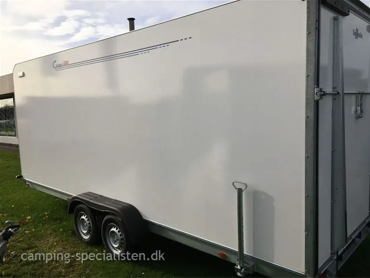 Billede 2 - 2024 - Selandia Tomplan TP 550 TFD/Døre   Stor Cargo trailer SUPER KVALITET!!! model 2024 hos Camping- Specialisten.dk i Aarhus og Silkeborg