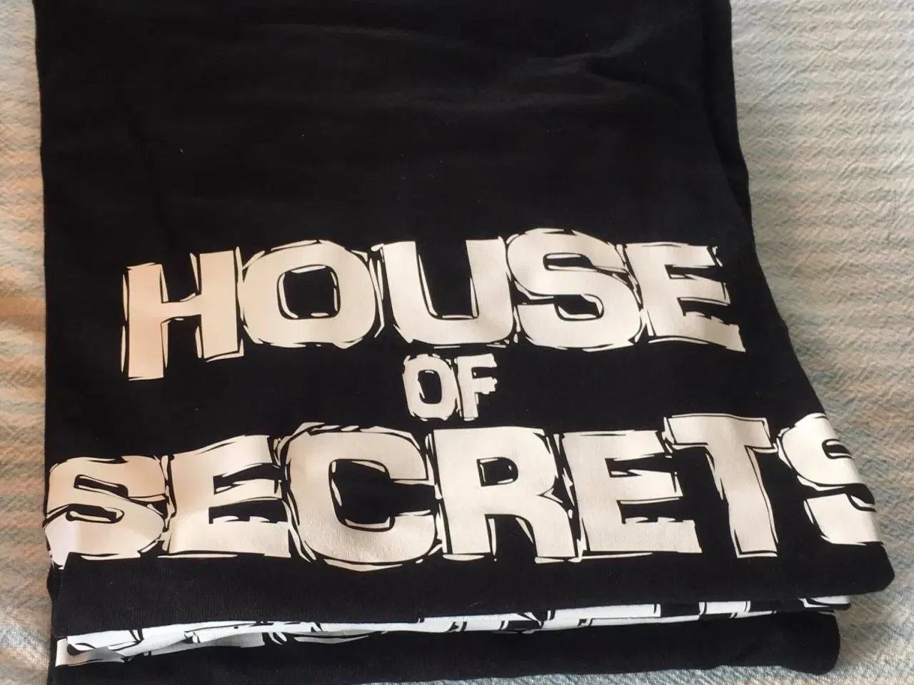 Billede 5 - T-shirts fra det danske rockband House of Secrets