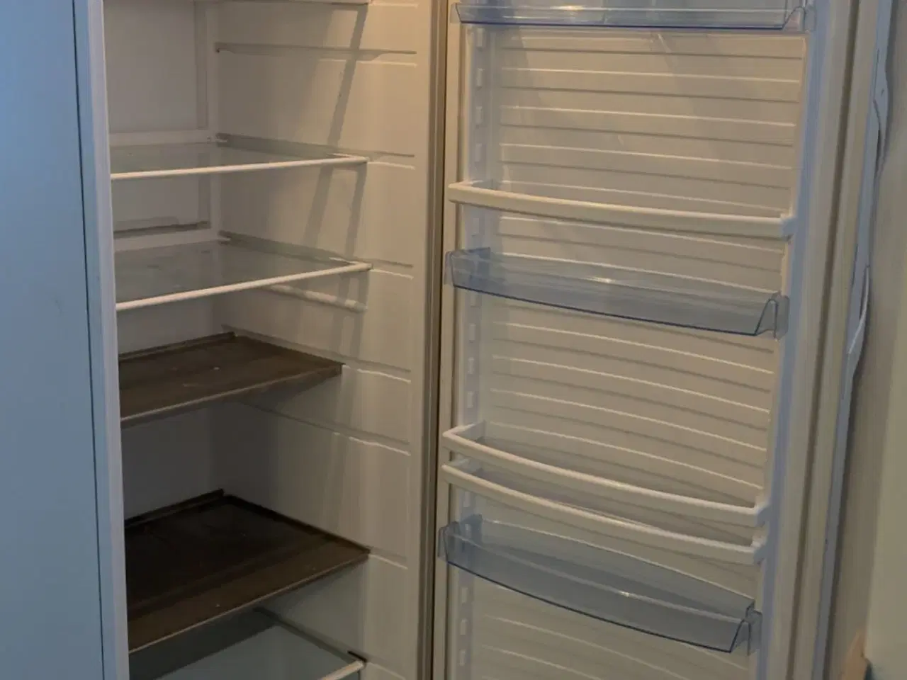 Billede 1 - Stort køleskab