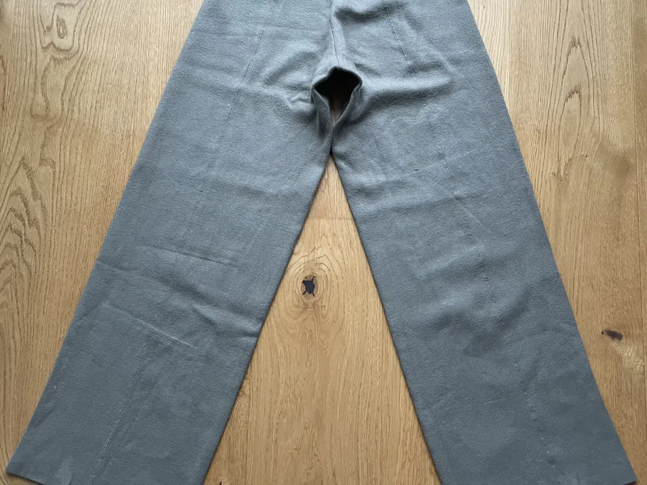 Billede 3 - Tiger of Sweden strikbukser 