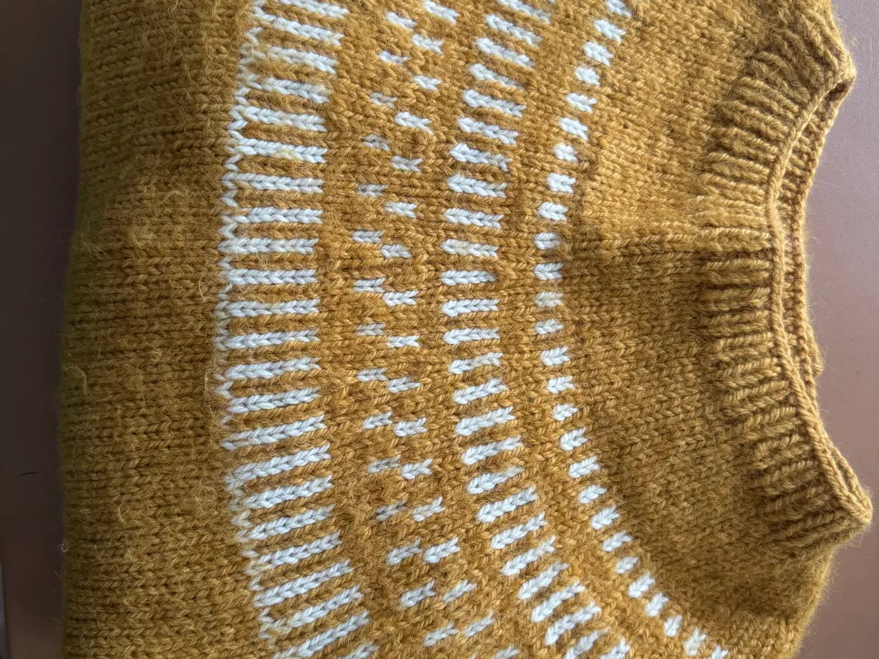 Billede 1 - Lækker uldtrøje 