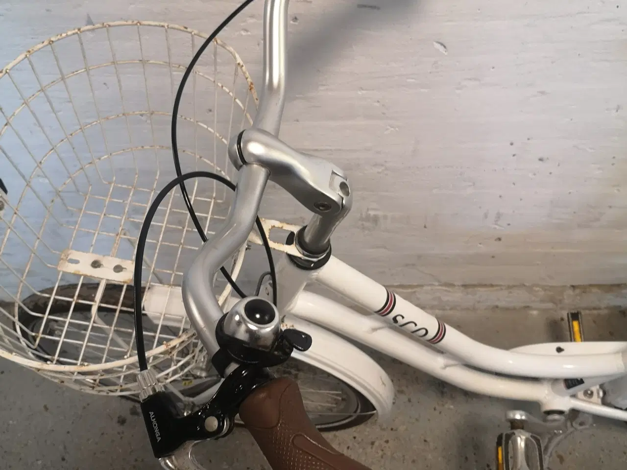 Billede 7 - SCO  26"  50 cm,  7 gear, ny sadel , lås ,  pumpe,