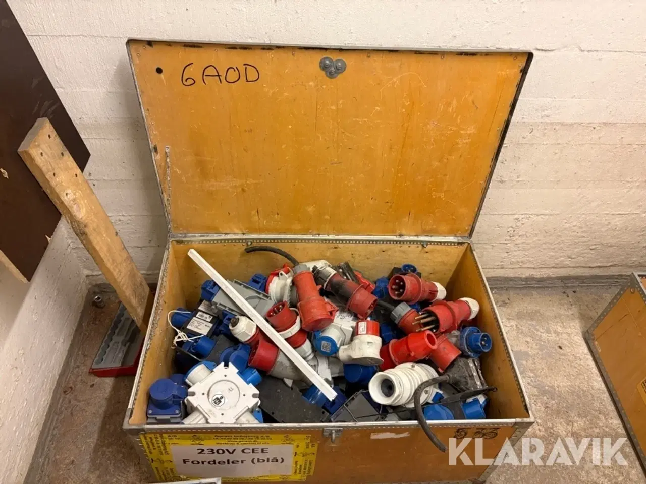 Billede 4 - Assorterede stik - 4 kasser