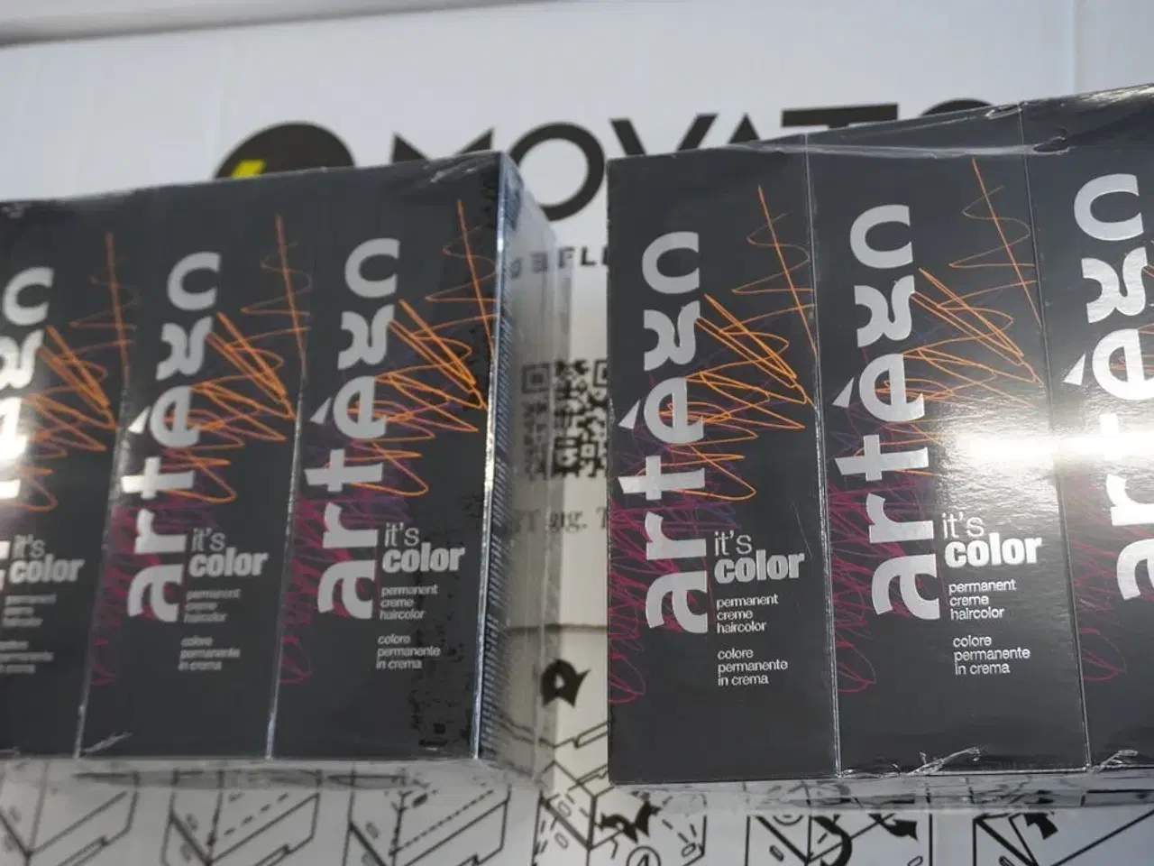 Billede 1 - Kasse med hårfarve, Artego "It's Color" 150ml