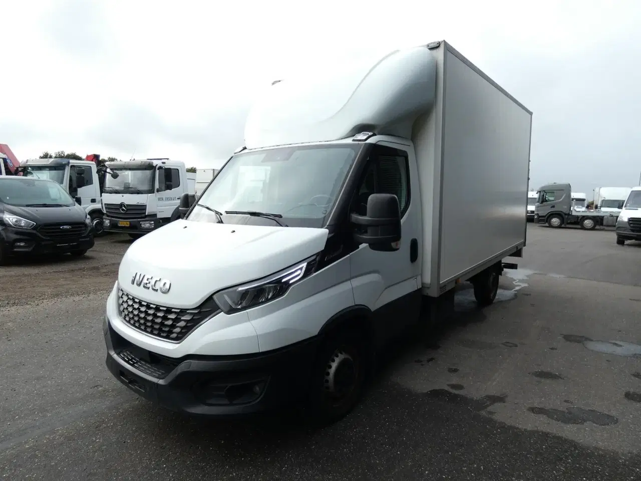 Billede 4 - Iveco Daily 35S16 4100mm 2,3 D m/Alukasse med lift Hi-Matic 156HK Ladv./Chas. 8g Aut.