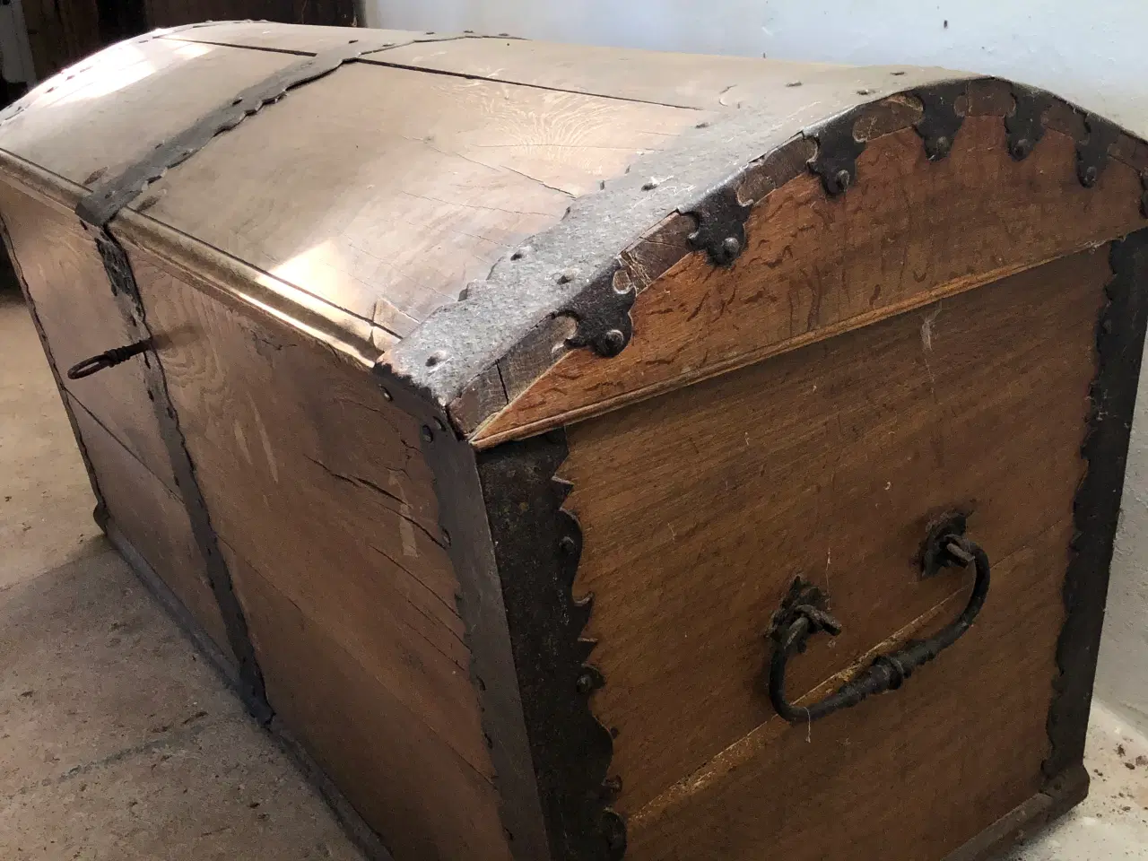 Billede 1 - Egetræskiste fra 1795