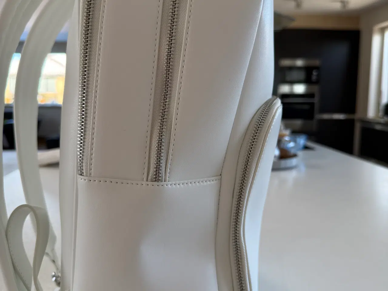 Billede 4 - Tesla Rygsæk Hvid Stormodel