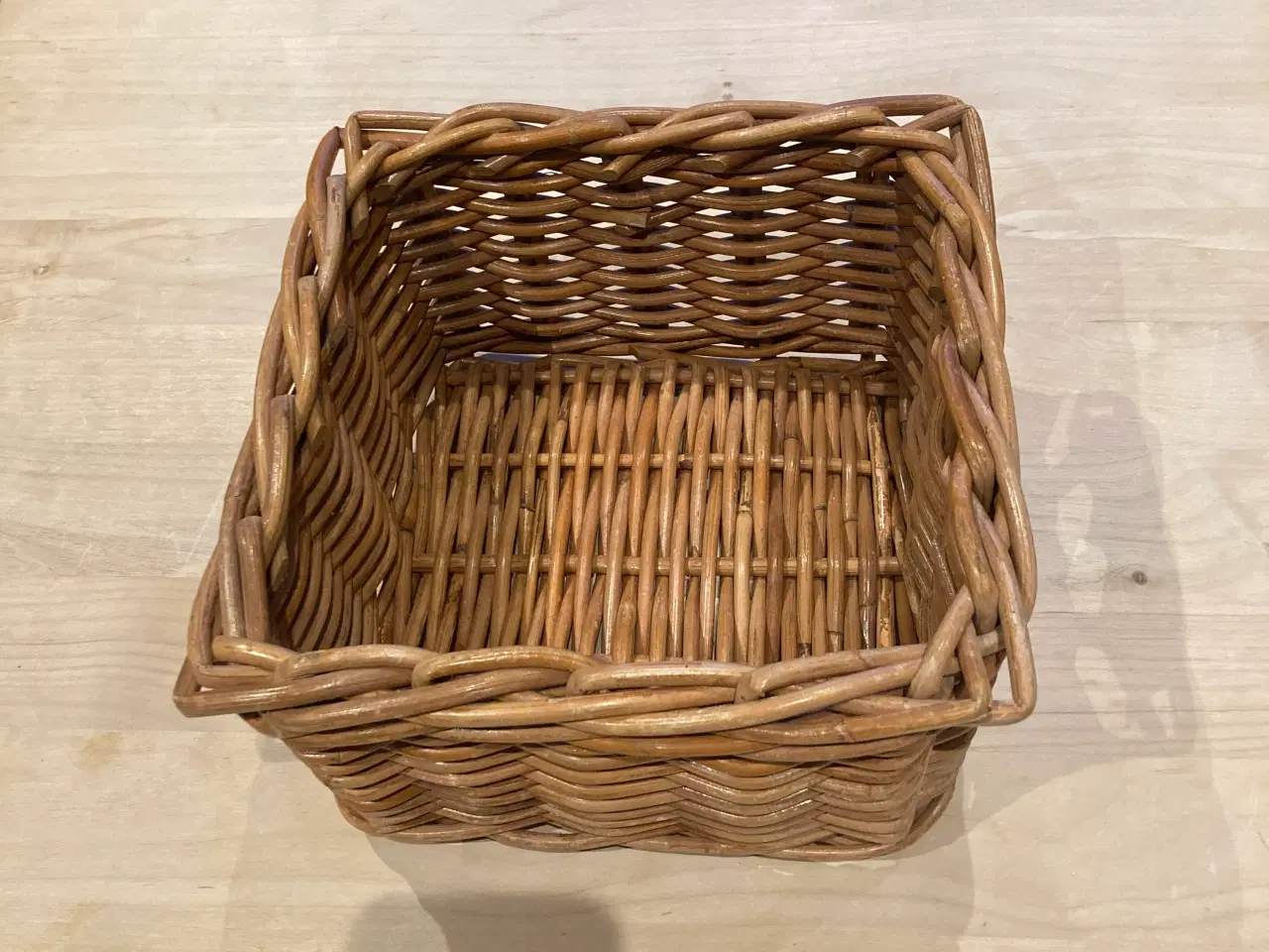 Billede 1 - Meget flot fletkurv