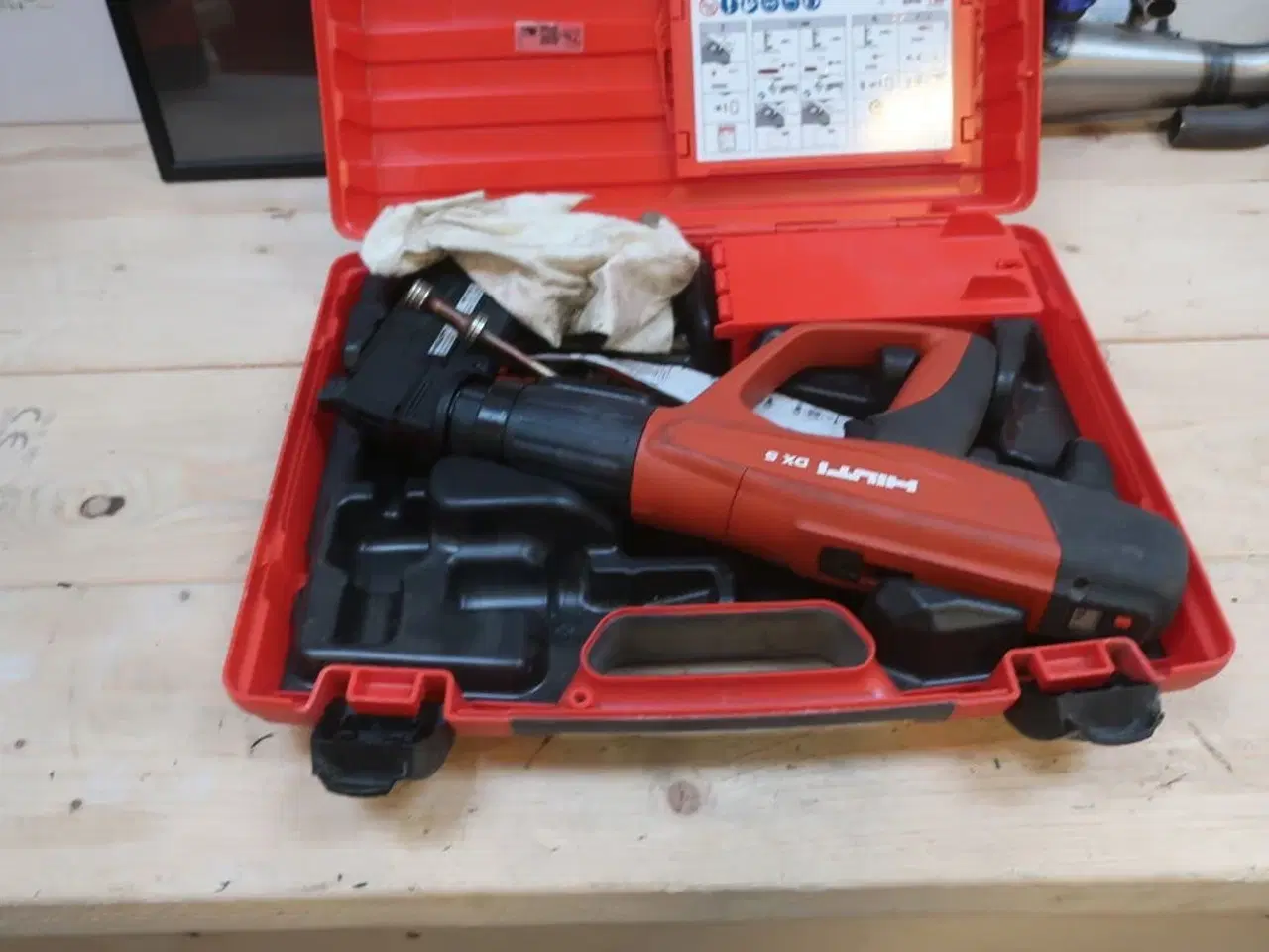 Billede 1 - Boltpistol HILTI DX 5