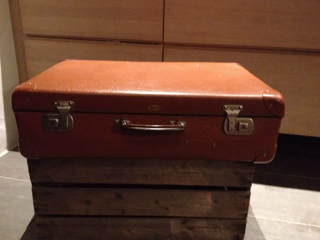 Billede 1 - Vintage kuffert salg