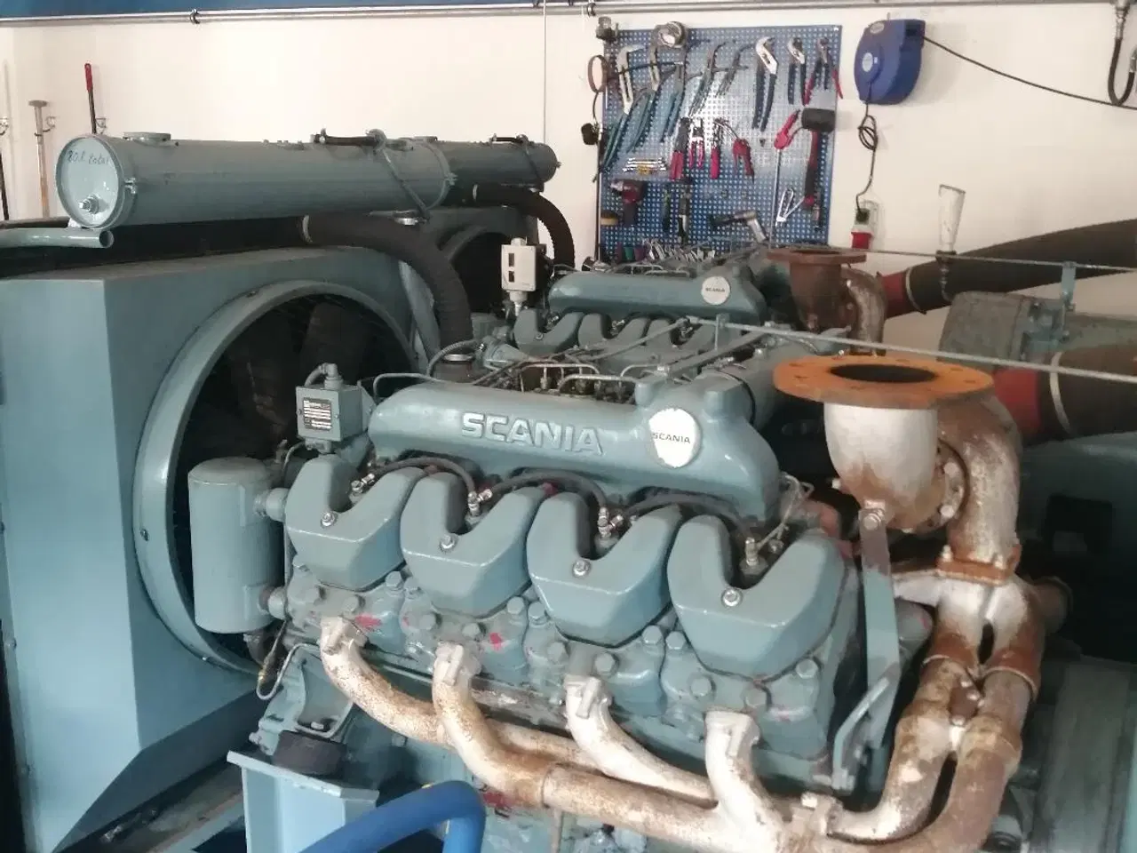 Billede 1 - Scania V8 DS 14 A01 motorer.