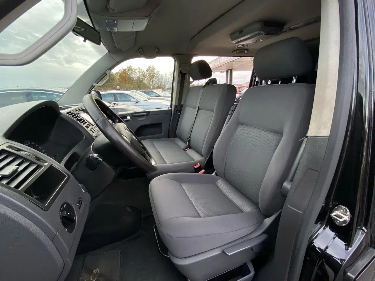 Billede 7 - VW Caravelle Lang 2,5 TDI 130HK Aut.