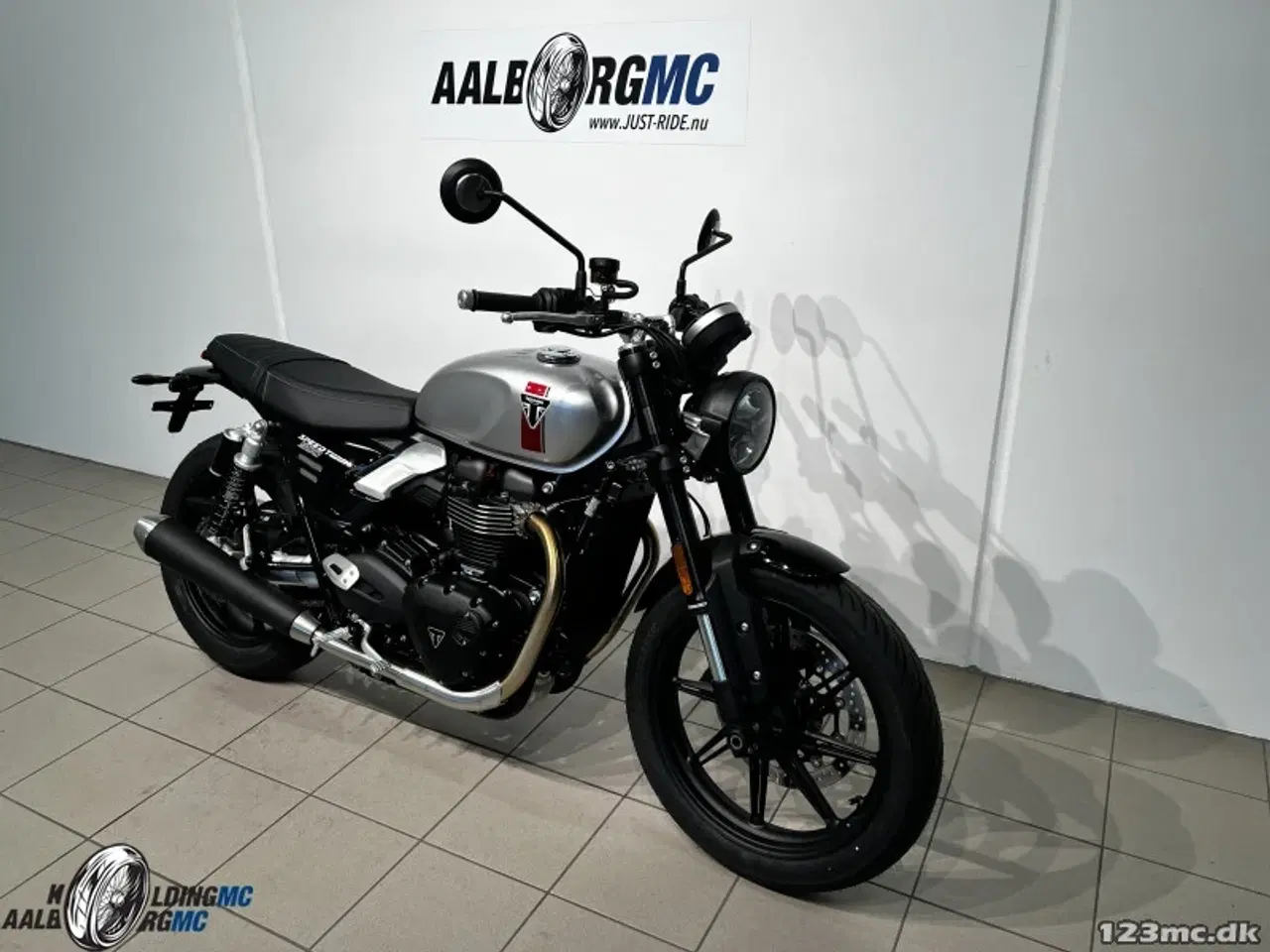 Billede 3 - Triumph Speed Twin 900 900 Aluminium Silver/Carnival Red/Jet Black