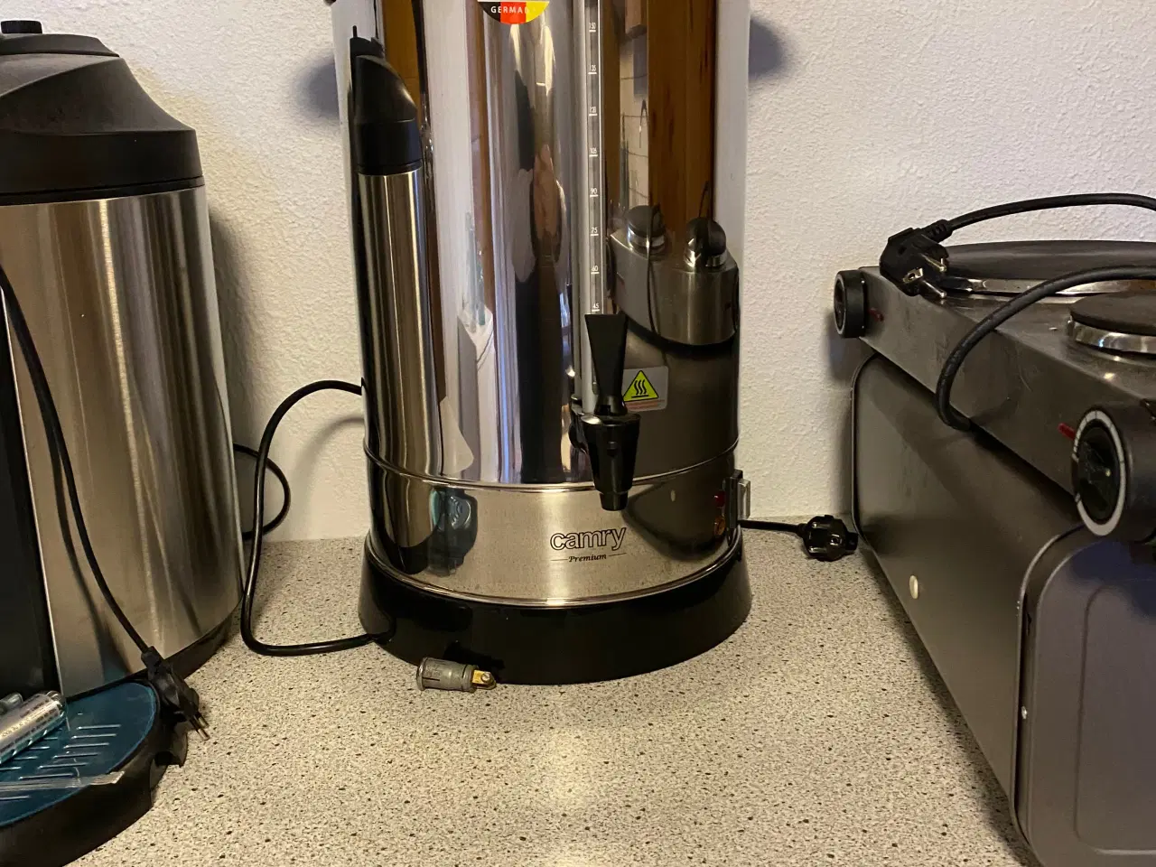 Billede 1 - Varm vand beholde /kaffe maskine