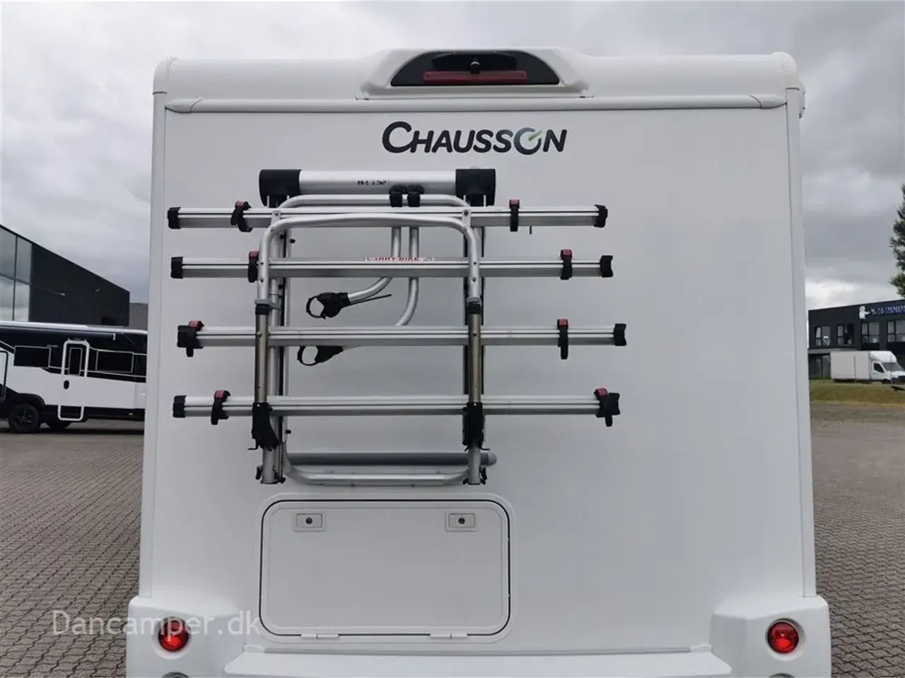 Billede 3 - 2019 - Chausson Flash 635   KOMISSIONSBIL! Godt indrettet med Fransk seng, el-sænkeseng, gasovn, elcykelholder samt solcelle