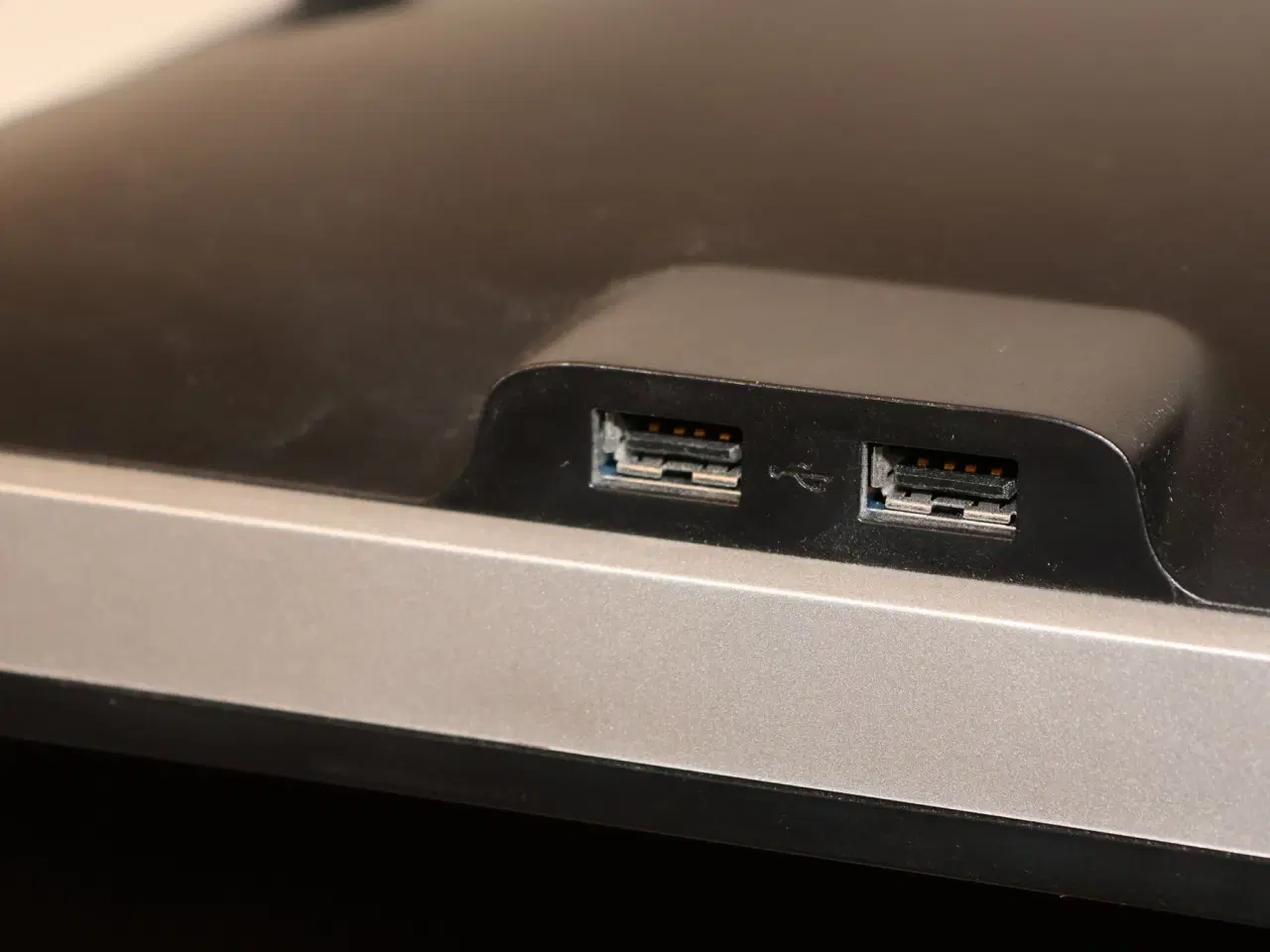 Billede 6 - 24" Dell UltraSharp U2412Mb