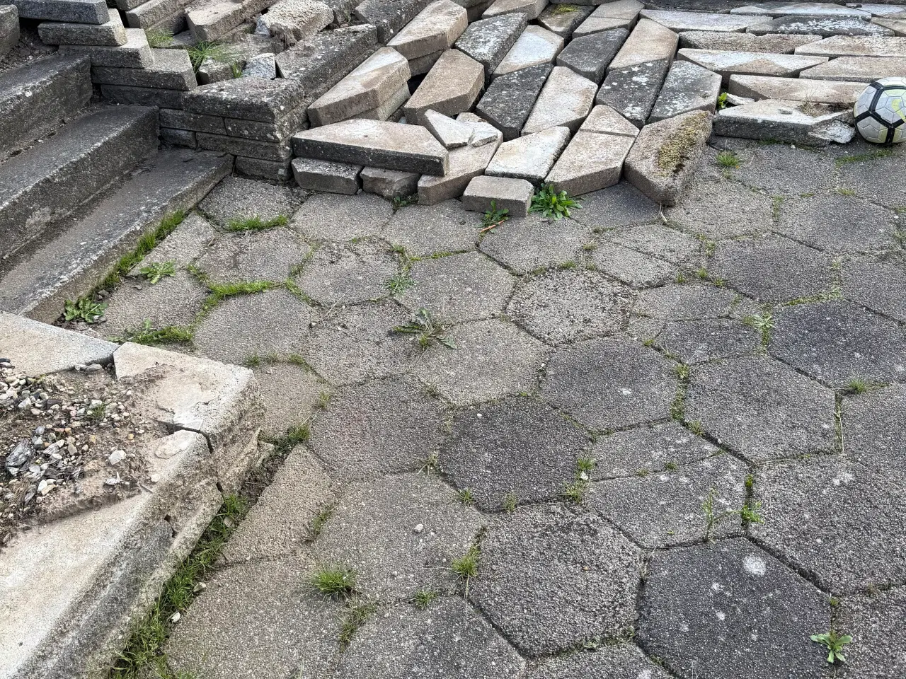 Billede 1 - Gratis fliser ved afhentning ca 110m2