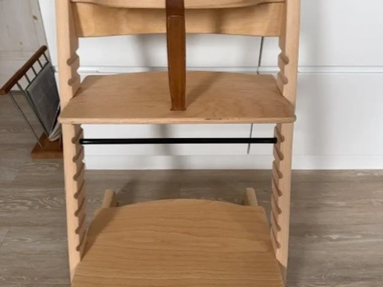 Billede 1 - Trip Trap Højstol i Massiv Bøg Lys Natur.