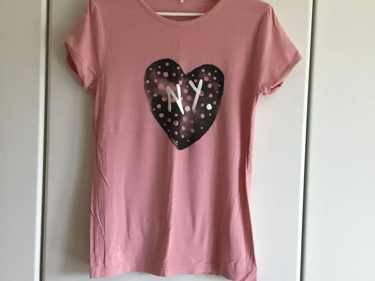 Billede 10 - T-shirts og toppe