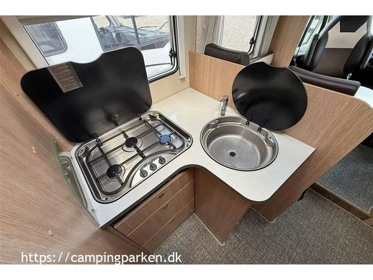 Billede 5 - 2017 - SunLight   Brugt autocamper med queensbed, sænkeseng og automatgear