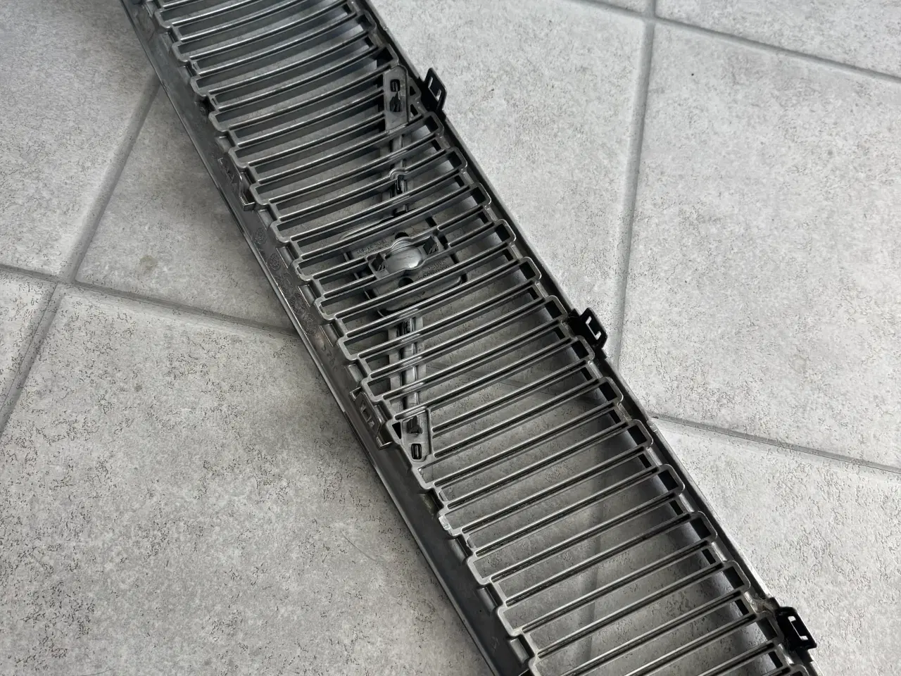 Billede 3 - Volvo grill