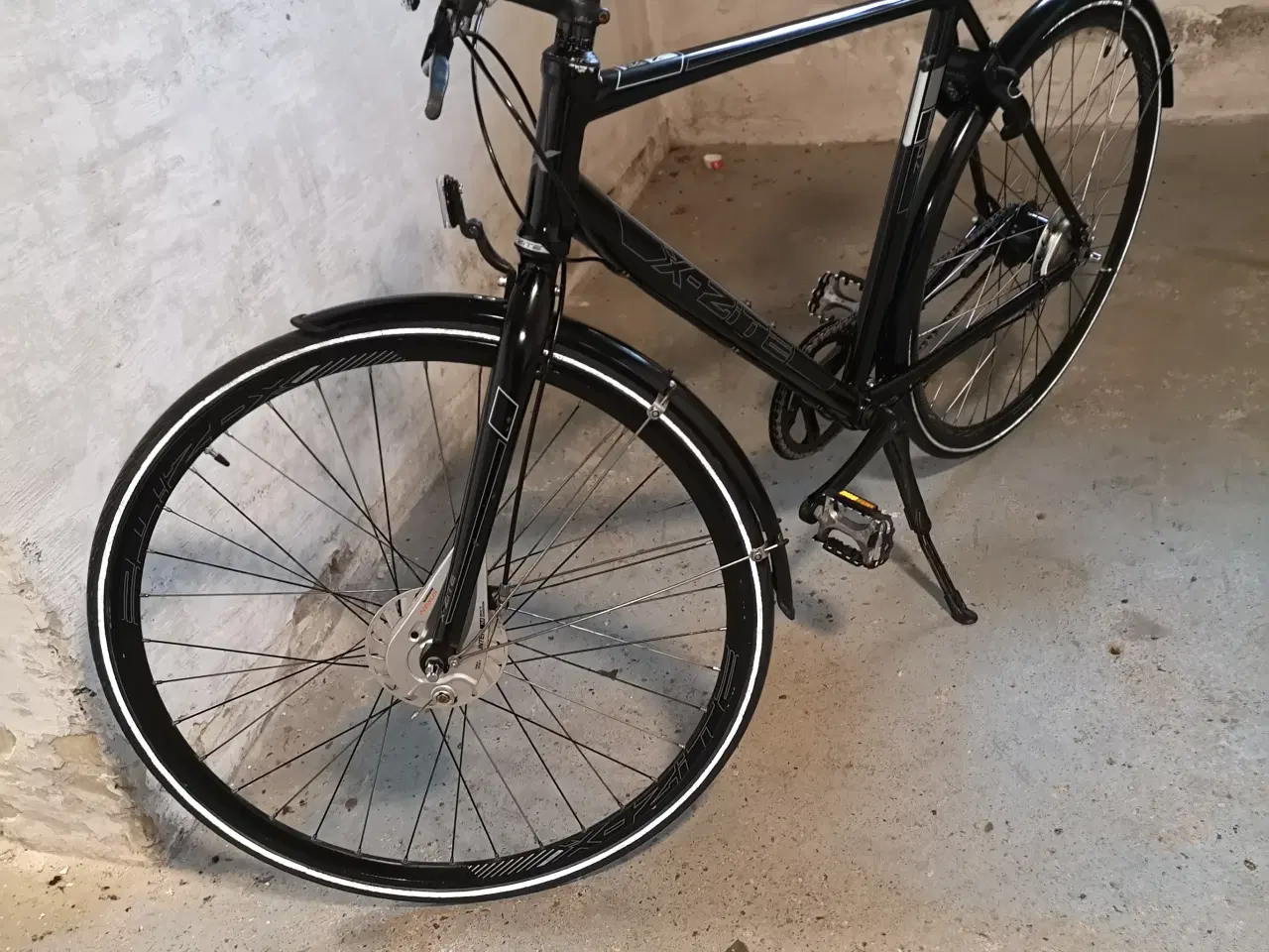 Billede 3 - X-ZITE  SPORT Alluminum  28"   57cm høj 7 gear.  N