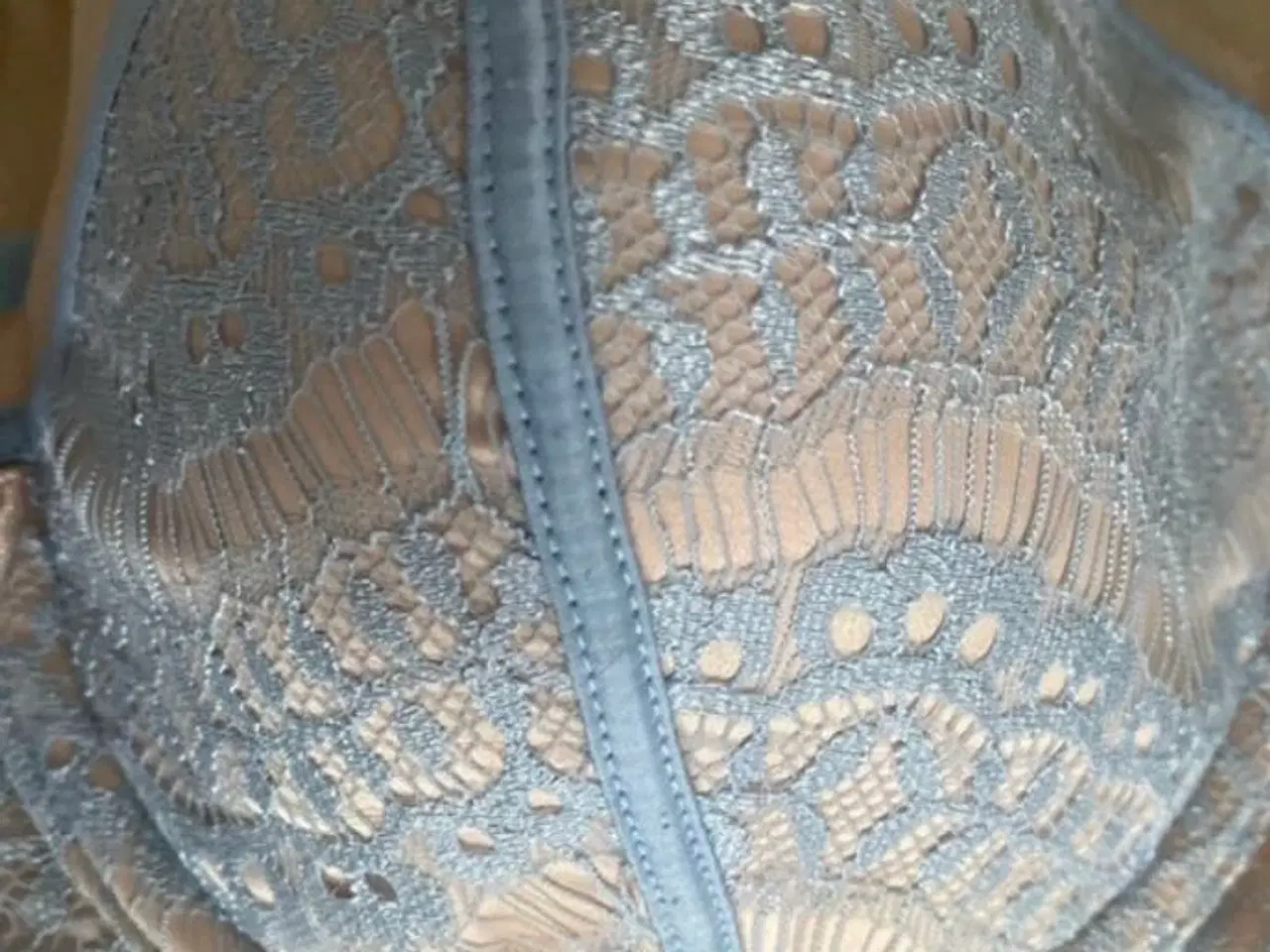 Billede 7 - Ny bh fra Hunkemöller 75D med blonder 