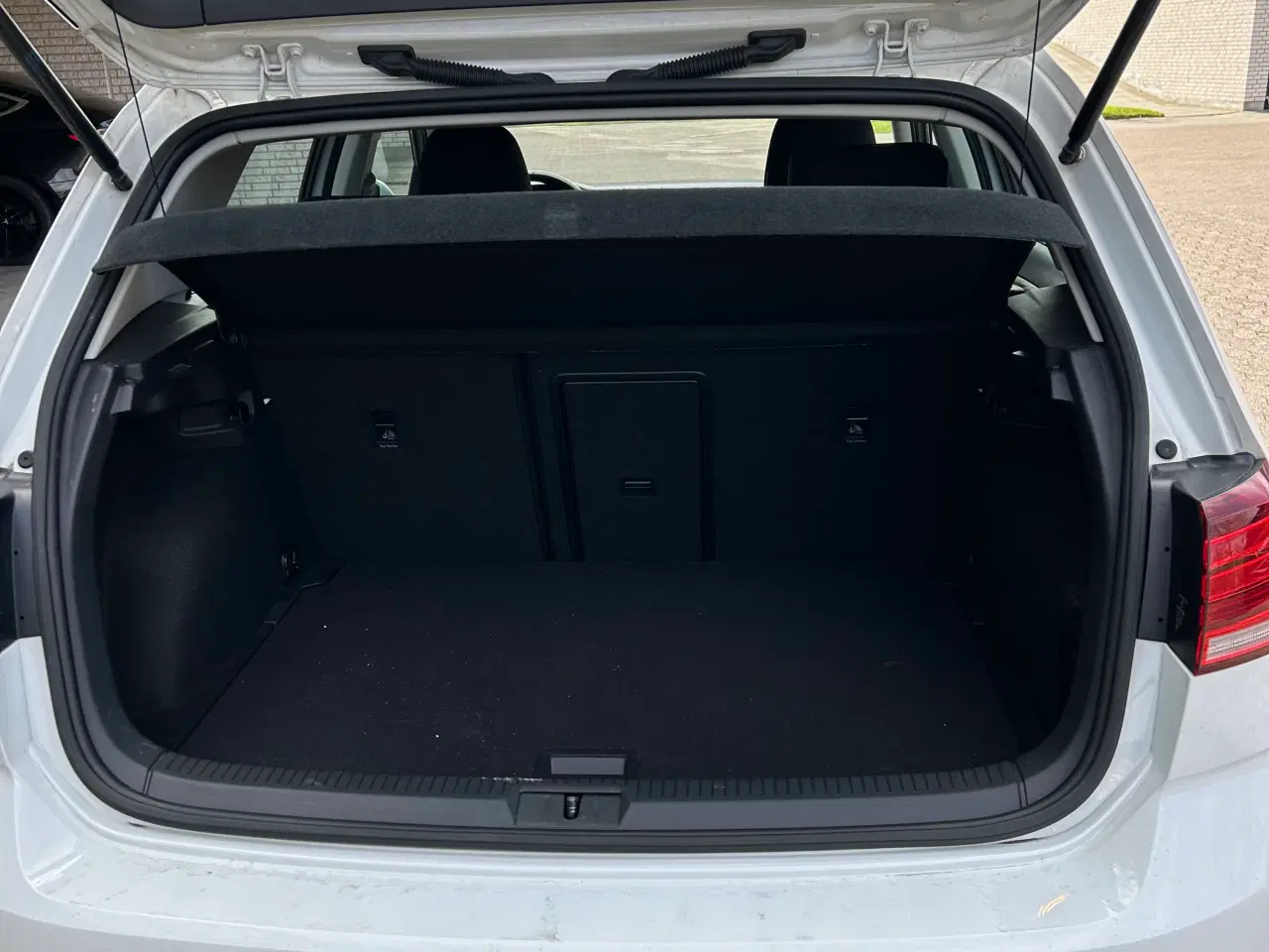 Billede 8 - Golf TDI 2.0 en ejers dame bil.