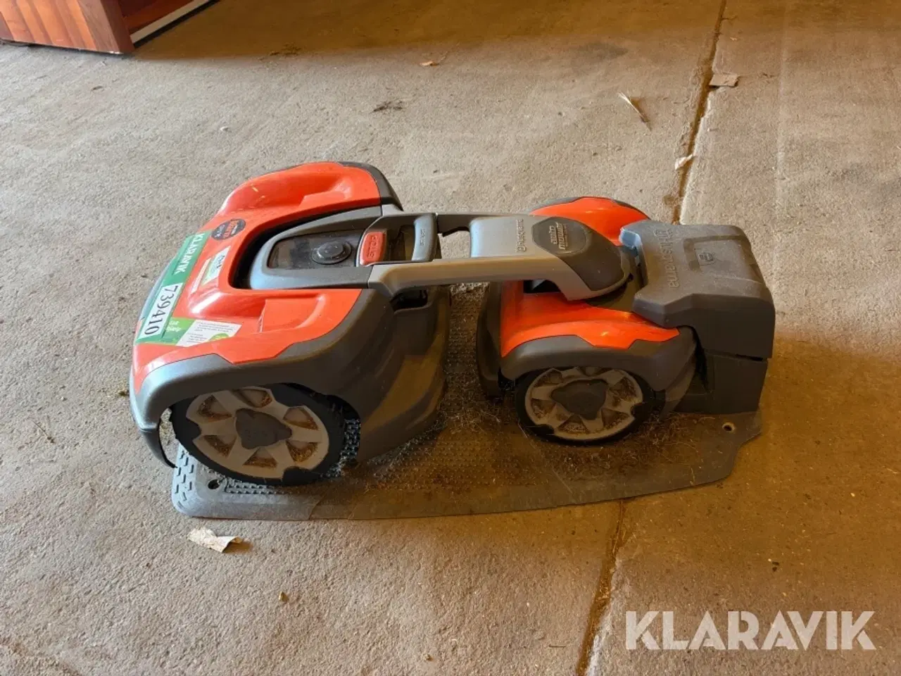 Billede 2 - Robot plæneklipper Husqvarna 550 knækstyret med ladestation