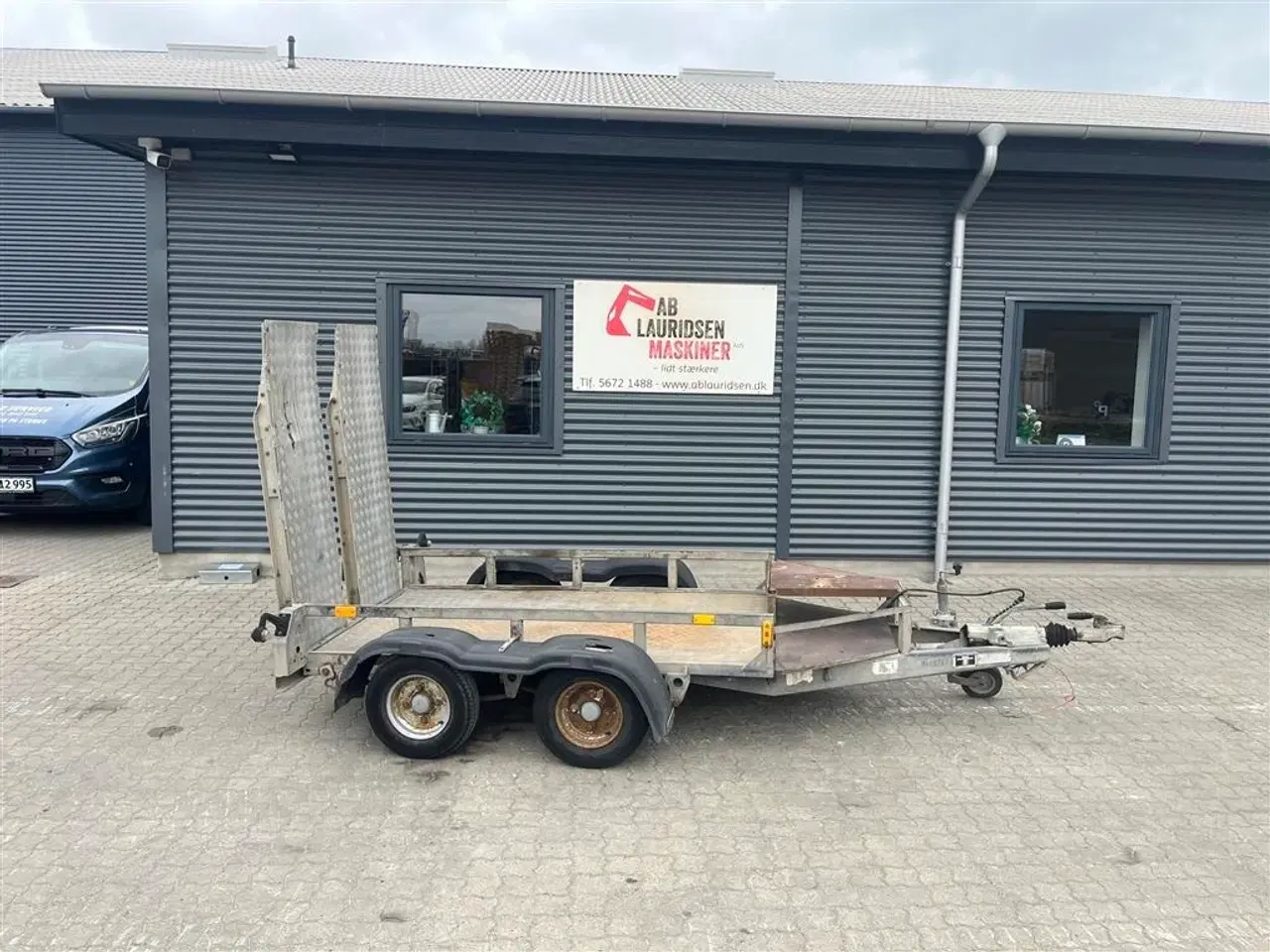 Billede 1 - Ifor Williams Model 4 lille maskintrailer med ramper.