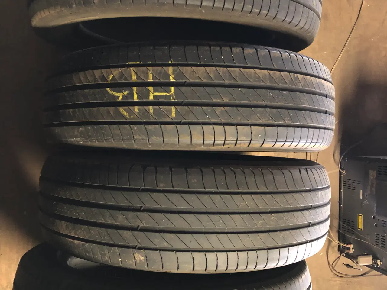 Billede 1 - Sommerdæk Michelin 18”