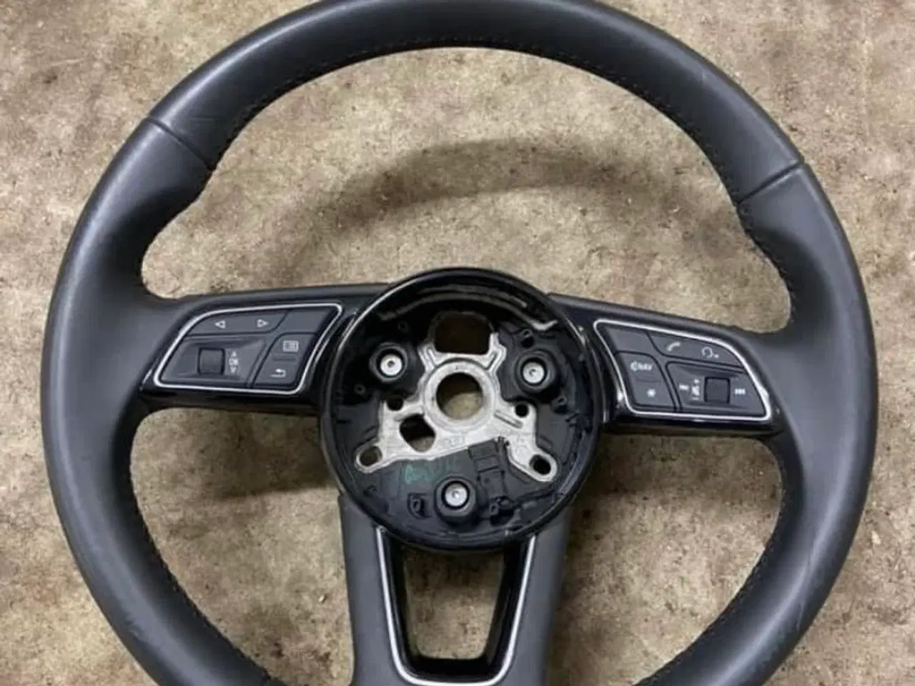 Billede 1 - Audi rat