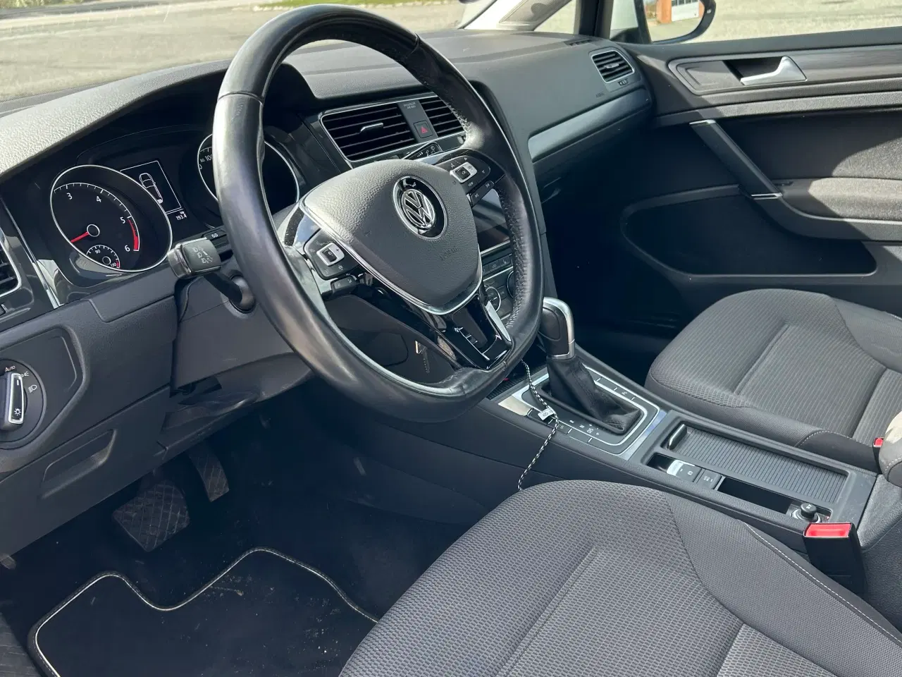 Billede 5 - Golf TDI 2.0 en ejers dame bil.