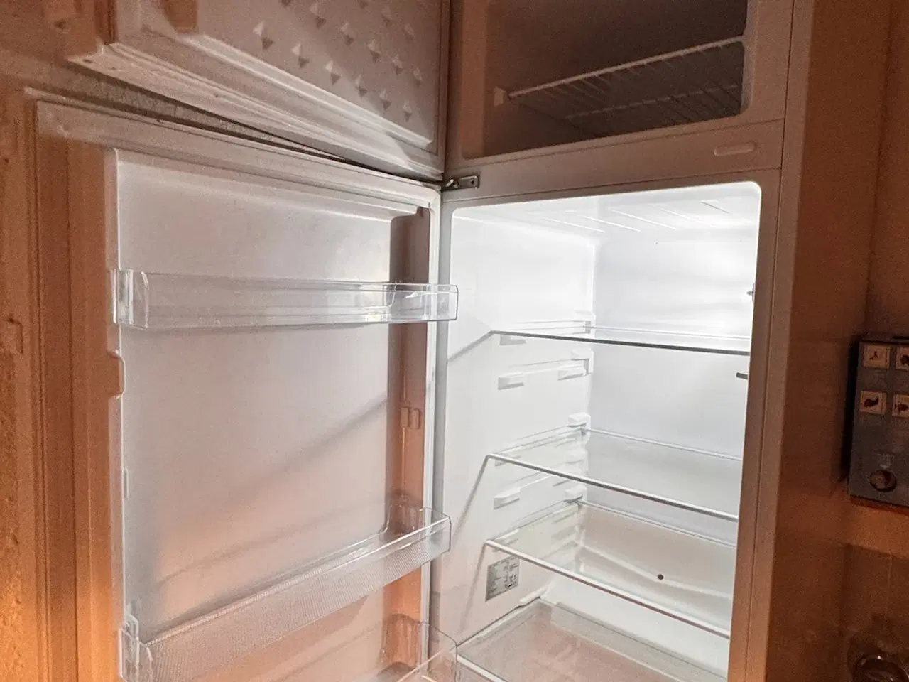 Billede 2 - Scandomestic kølefryseskab SKF 219W