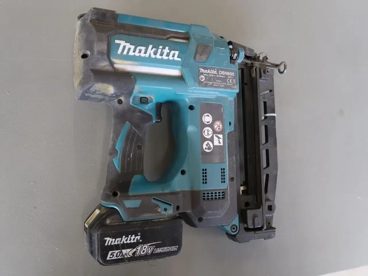 Billede 2 - Dykkerpistol MAKITA DBN600 med 1 batteri