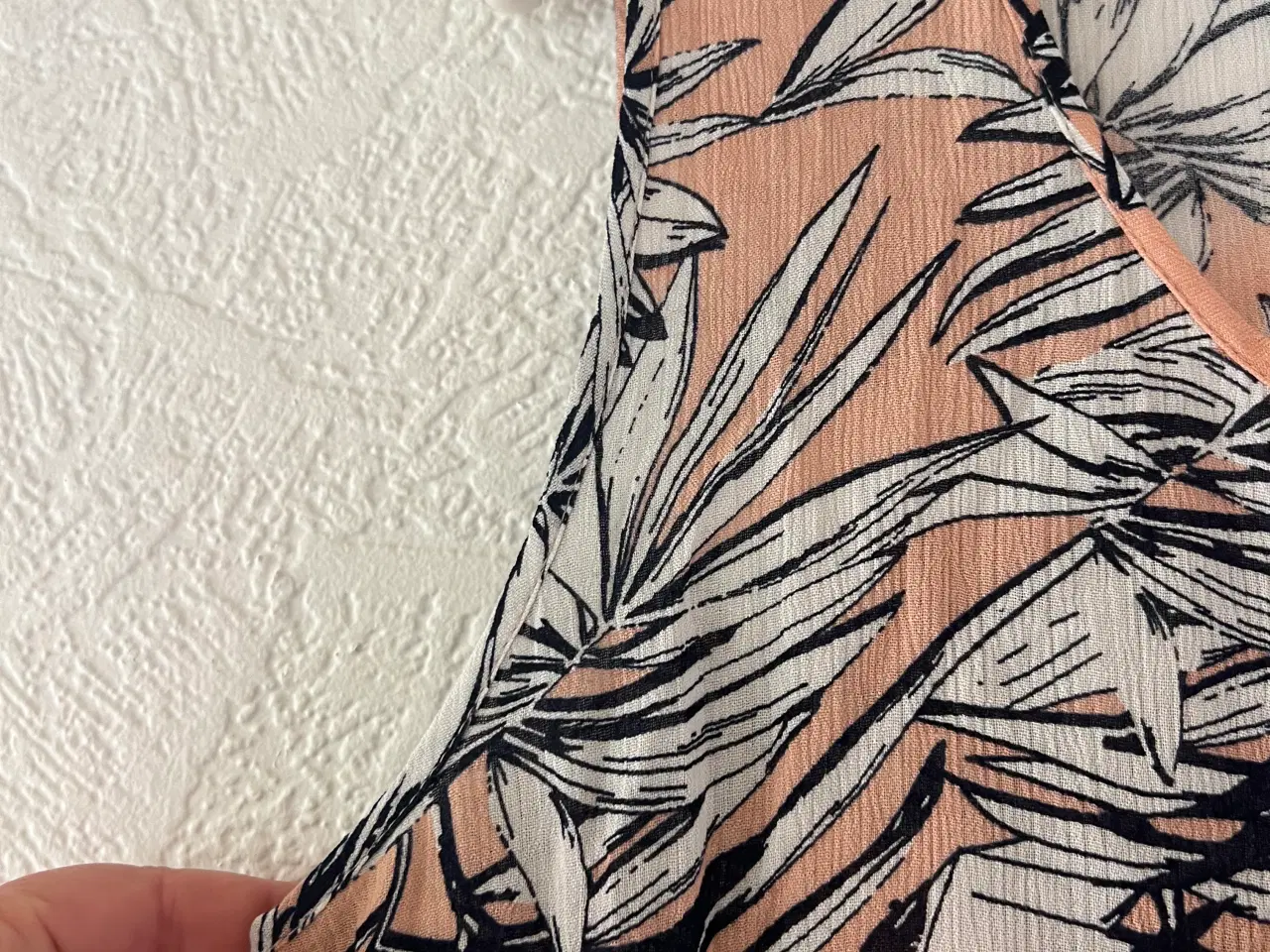 Billede 3 - Ny Bluse u/Ærmer fra Kaffe. (Str. 44)